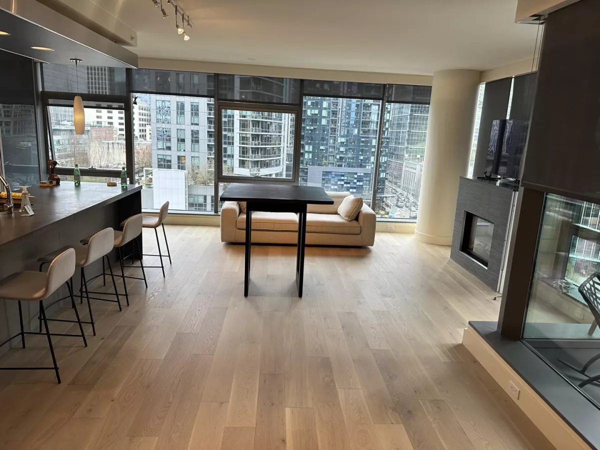 Urban Luxury Condo in Highrise | Mirage Floors