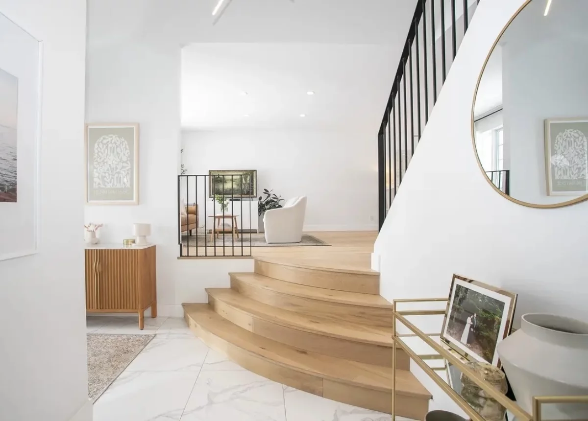Modern Staircase Hardwood Design | Mirage Floors